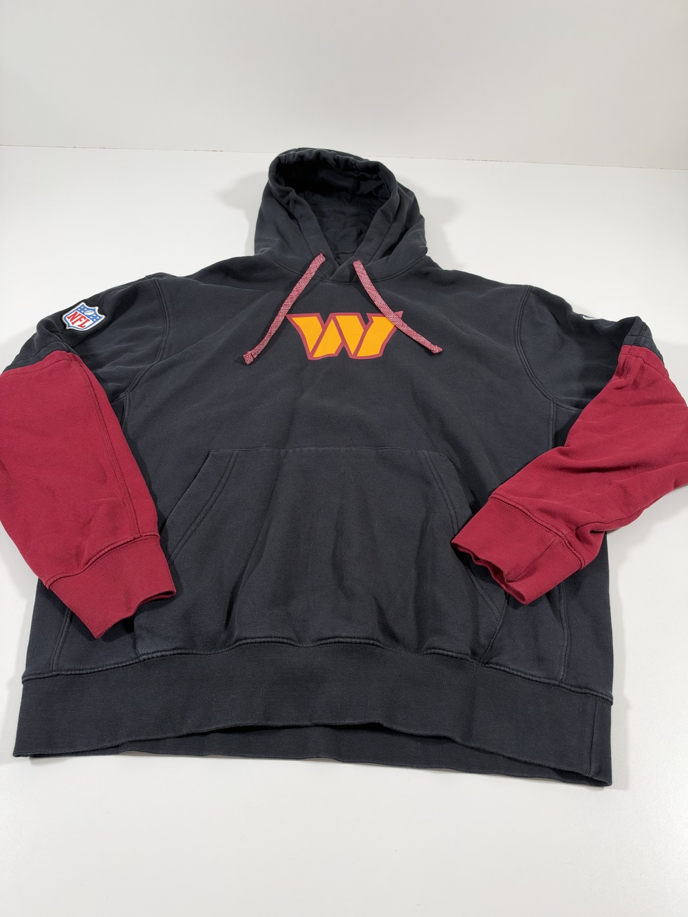 Washington Commanders Hoodie Sweatshirt Mens Medium Black NFL Football Nike